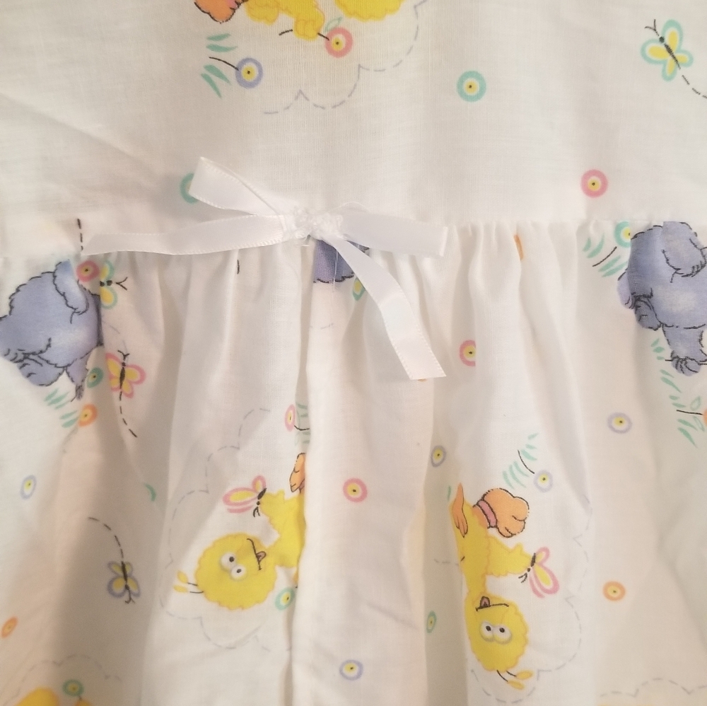 Vintage Sesame Street Hanging Baby Diaper Holder Storage Stacked Diaper Keeper - Picture 3 of 4